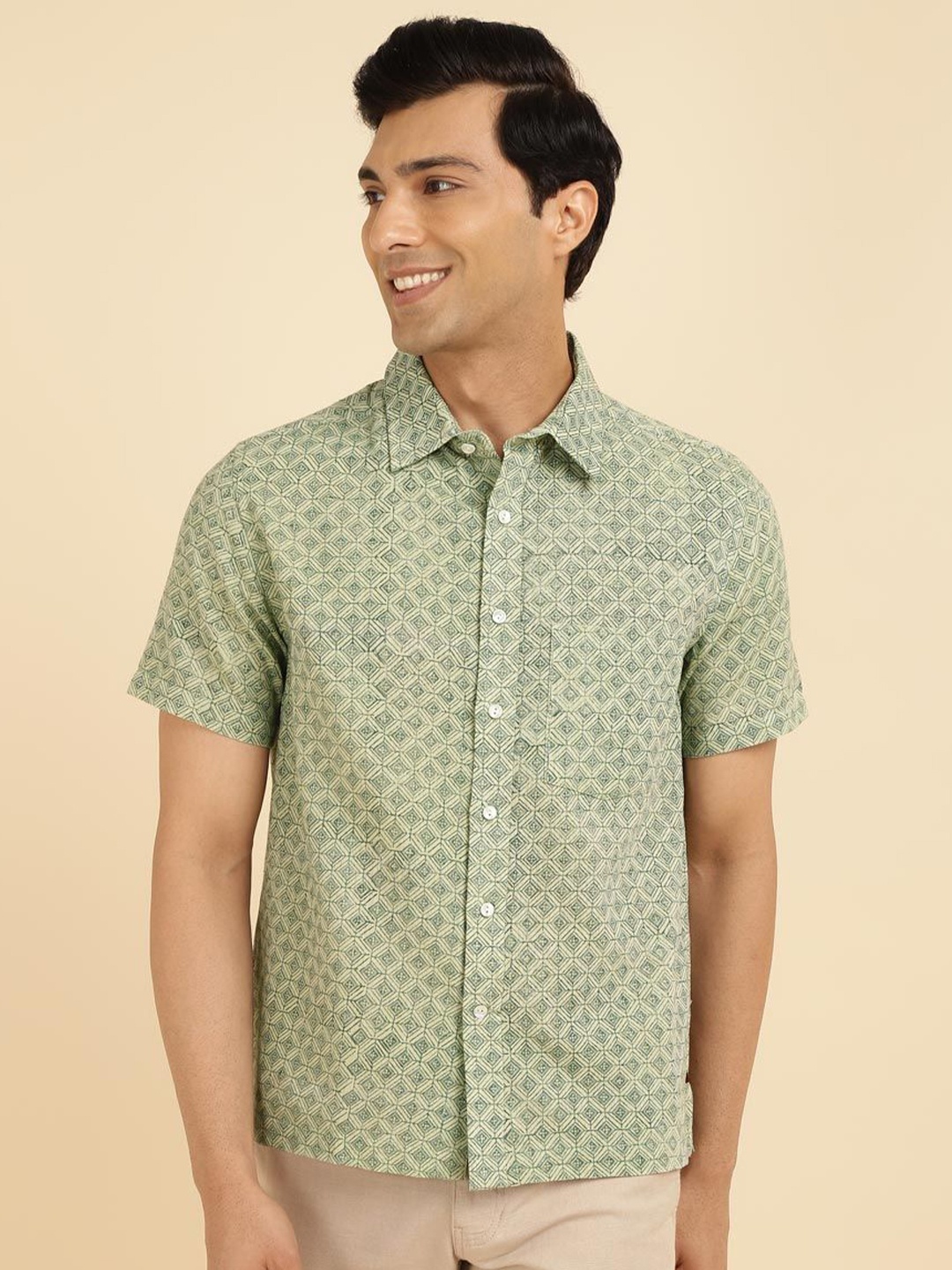 

Fabindia Men Abstract Printed Casual Shirt, Green
