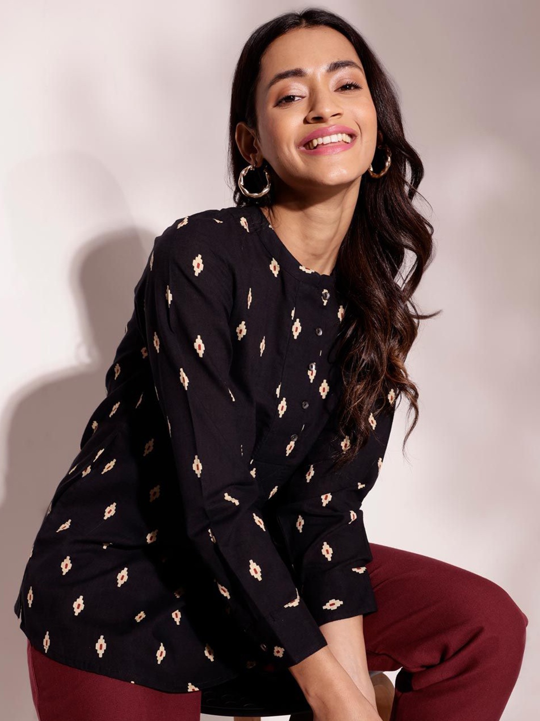 

Fabindia Geometric Printed Round Neck Cotton Shirt Style Top, Black