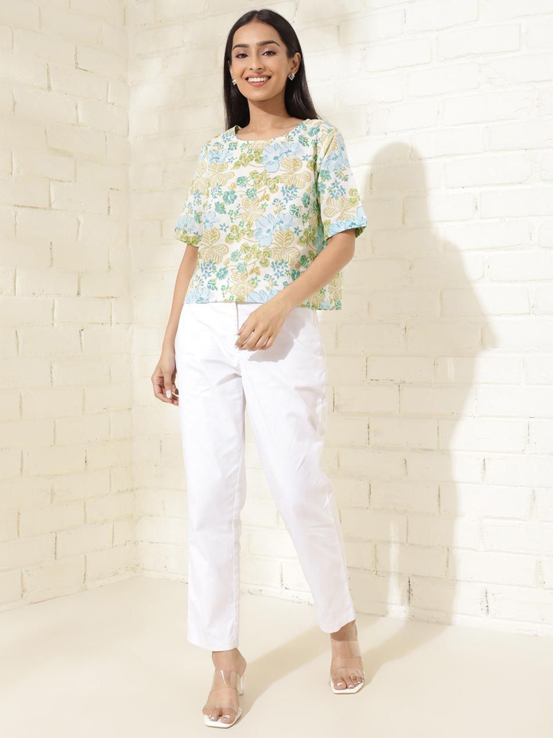 

Fabindia Floral Printed Round Neck Cotton Crop Top, White