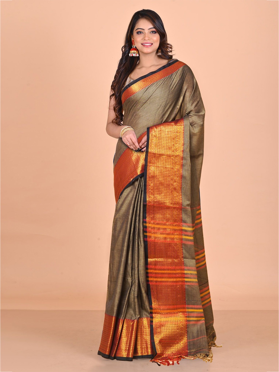 

Unnati Silks Zari Handloom Narayan Peth Saree, Grey
