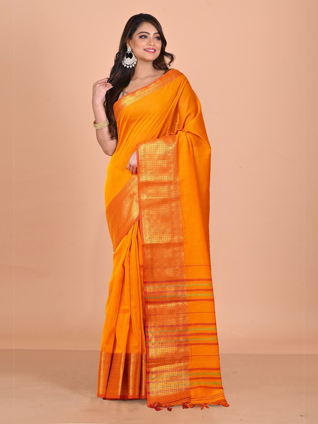 

Unnati Silks Zari Handloom Narayan Peth Saree, Yellow
