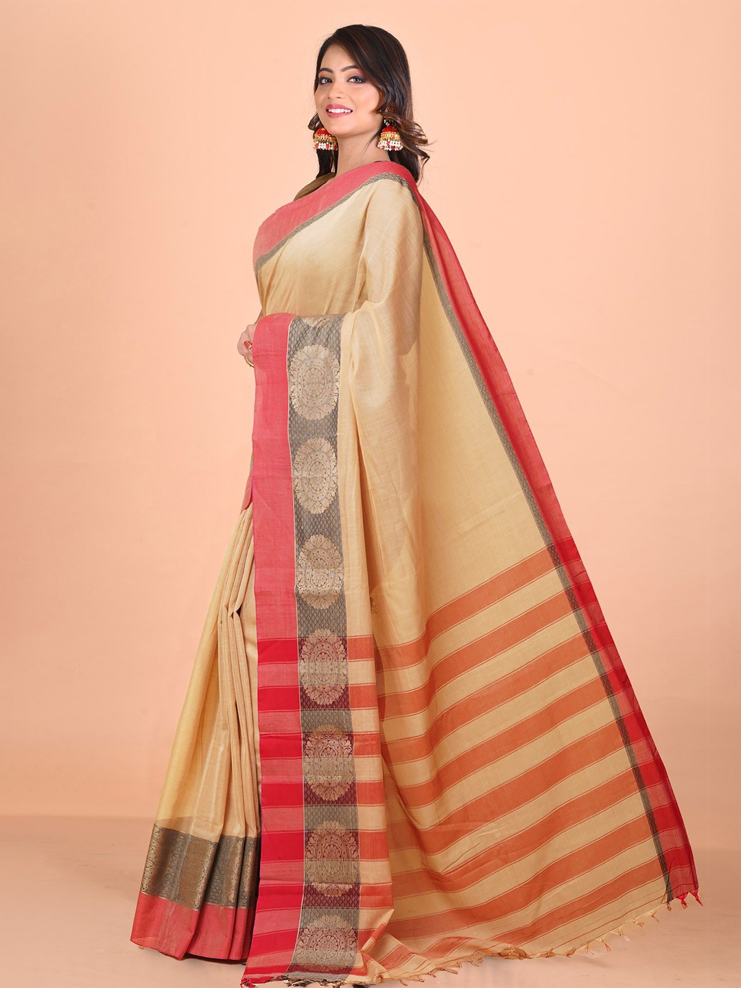 

Unnati Silks Handloom Narayan Peth Saree, Cream