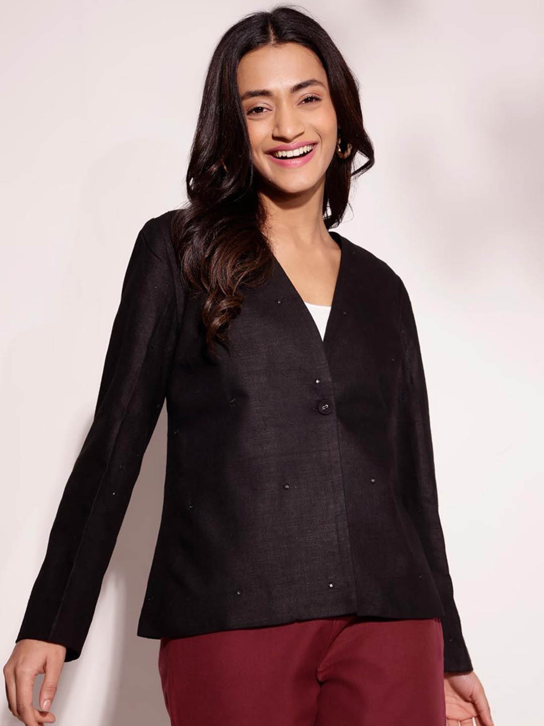 

Fabindia Women Colourblocked Crop Tailored Jacket, Black