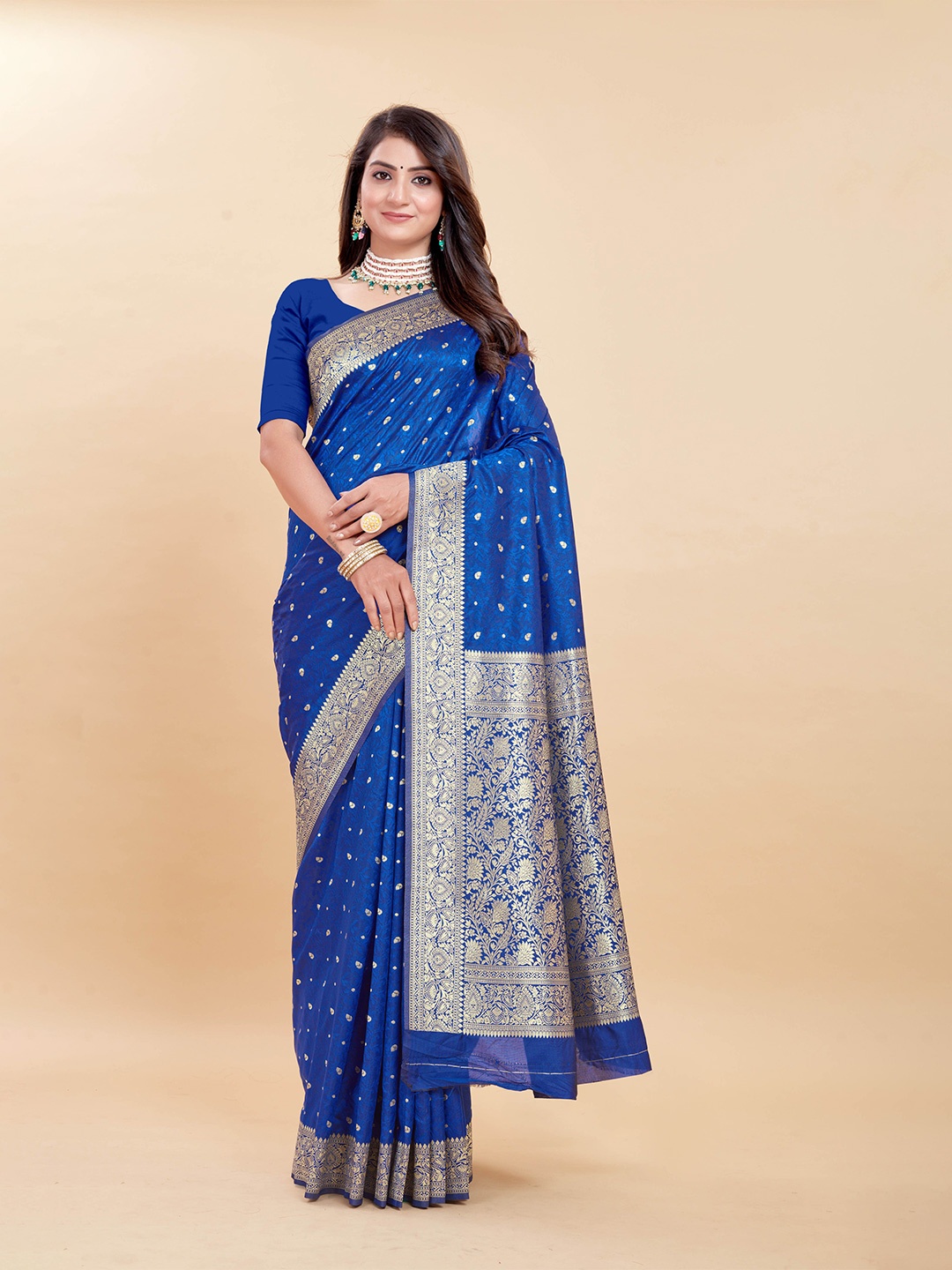 

Rujave Woven Design Zari Pure Silk Kanjeevaram Saree, Blue