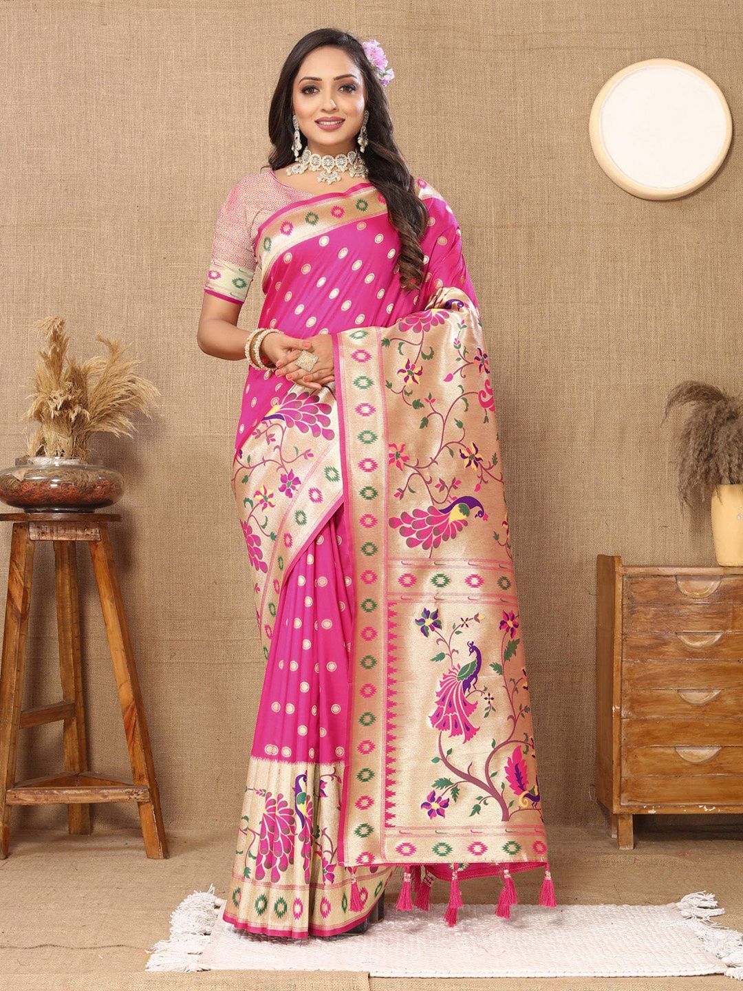 

Upalksh Woven Design Zari Pure Silk Paithani Saree, Pink
