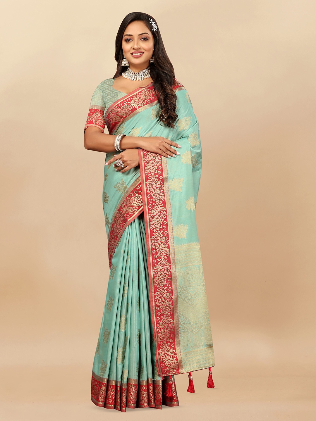 

Upalksh Woven Design Zari Banarasi Saree, Fluorescent green