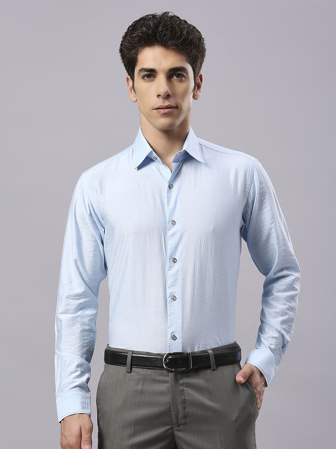 

Klub Fox Men Slim Fit Opaque Striped Formal Shirt, Blue