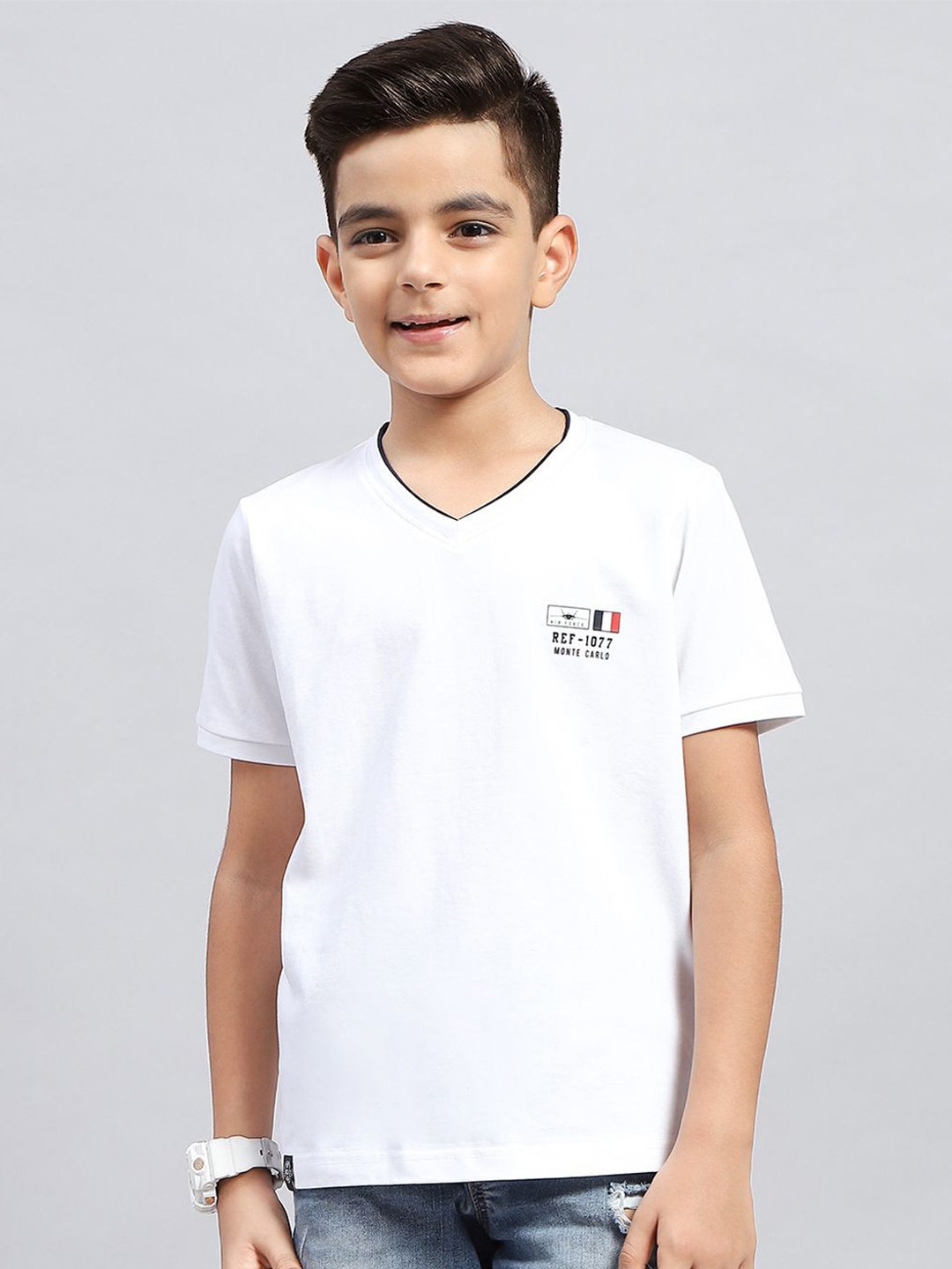 

Monte Carlo Boys Solid V-Neck T-shirt, White