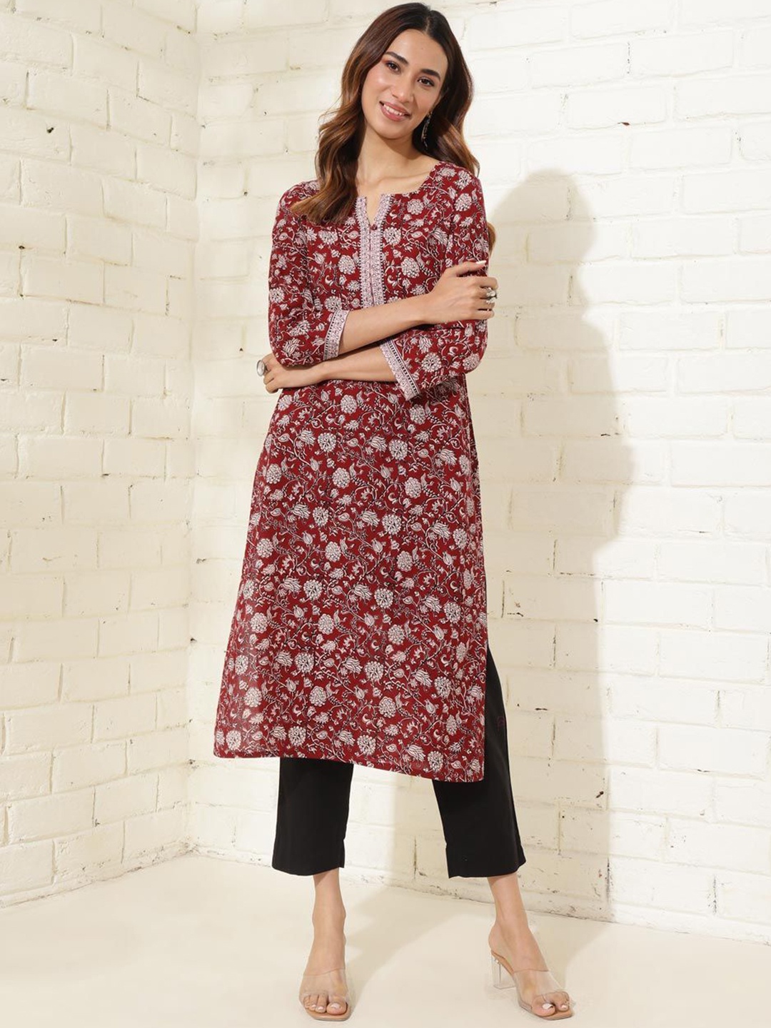 

Fabindia Floral Printed Cotton A-Line Kurta, Maroon