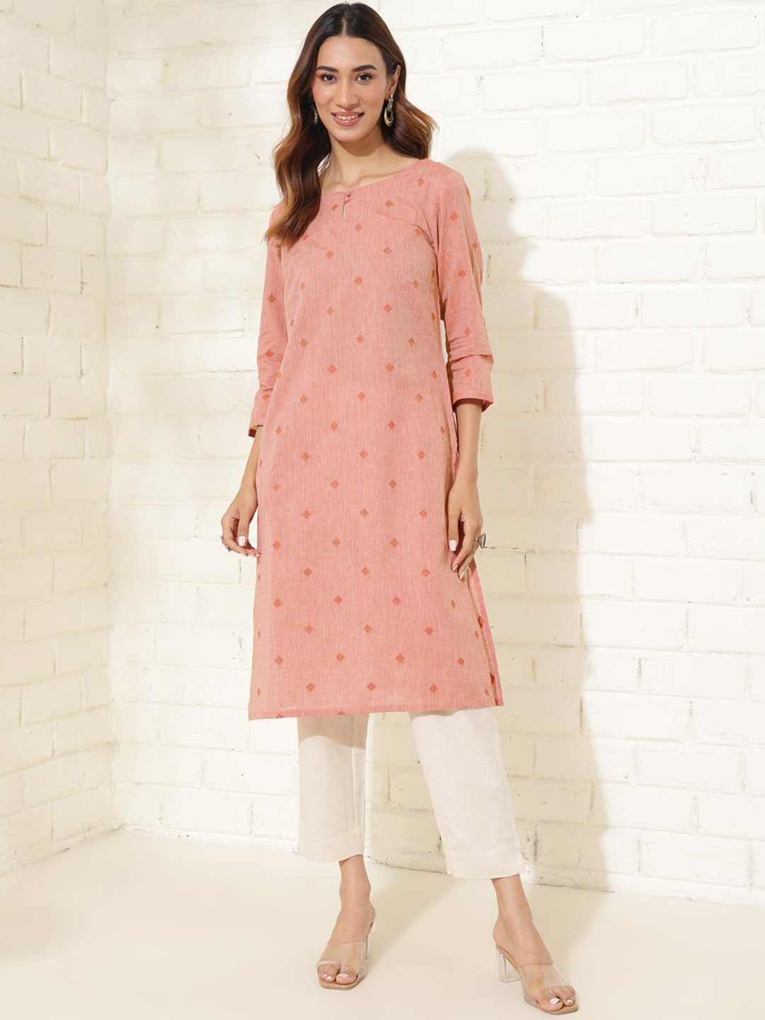 

Fabindia Striped Keyhole Neck Knee Length Cotton Straight Kurta, Coral