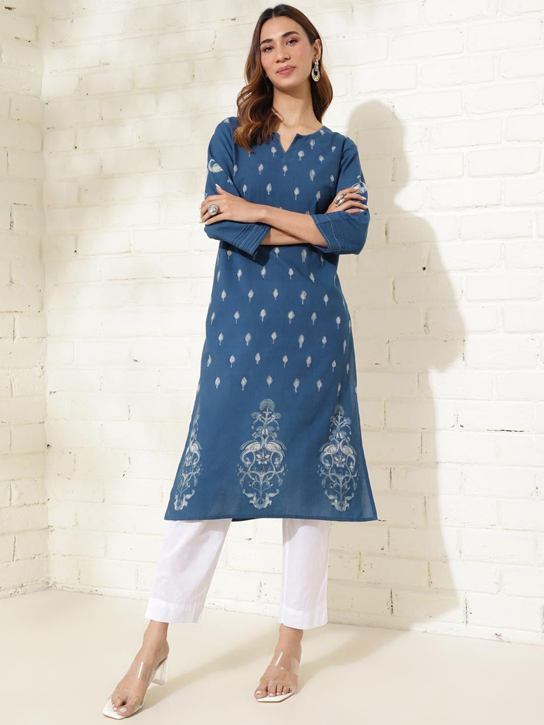 

Fabindia Ethnic Motifs Printed Round Neck Cotton Straight Kurta, Blue