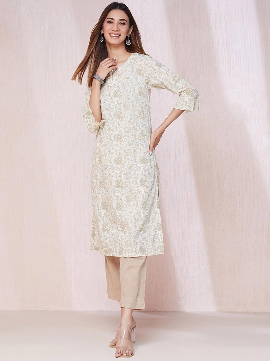 

Fabindia Floral Printed Keyhole Neck Knee Length Straight Kurta, Beige