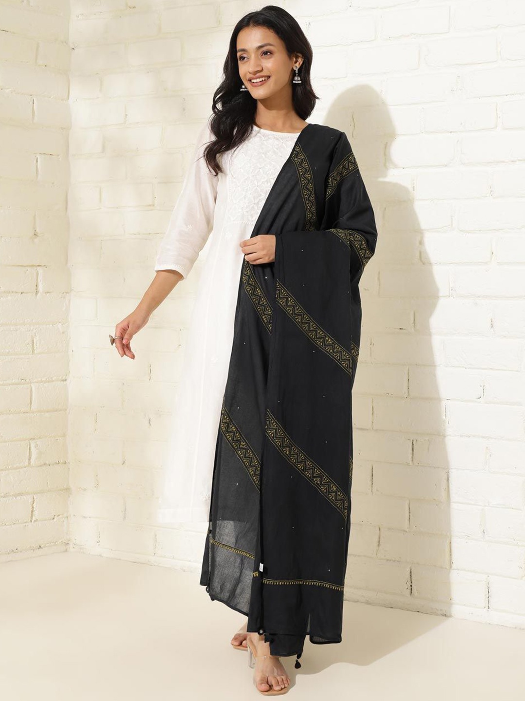 

Fabindia Ethnic Motifs Embroidered Cotton Dupatta, Black