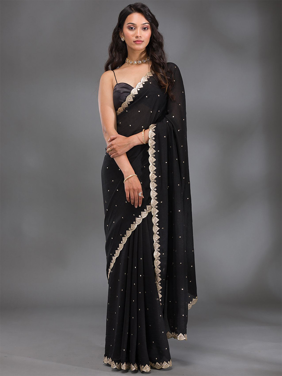 

Koskii Gotapatti Embroidered Saree, Black