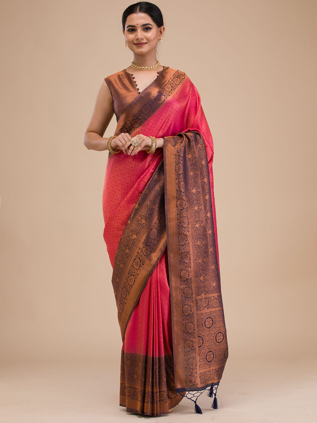 

Koskii Woven Design Zari Saree, Pink