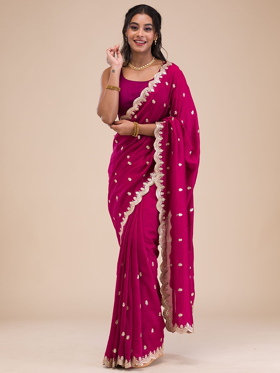 

Koskii Ethnic Motifs Embroidered Saree, Maroon