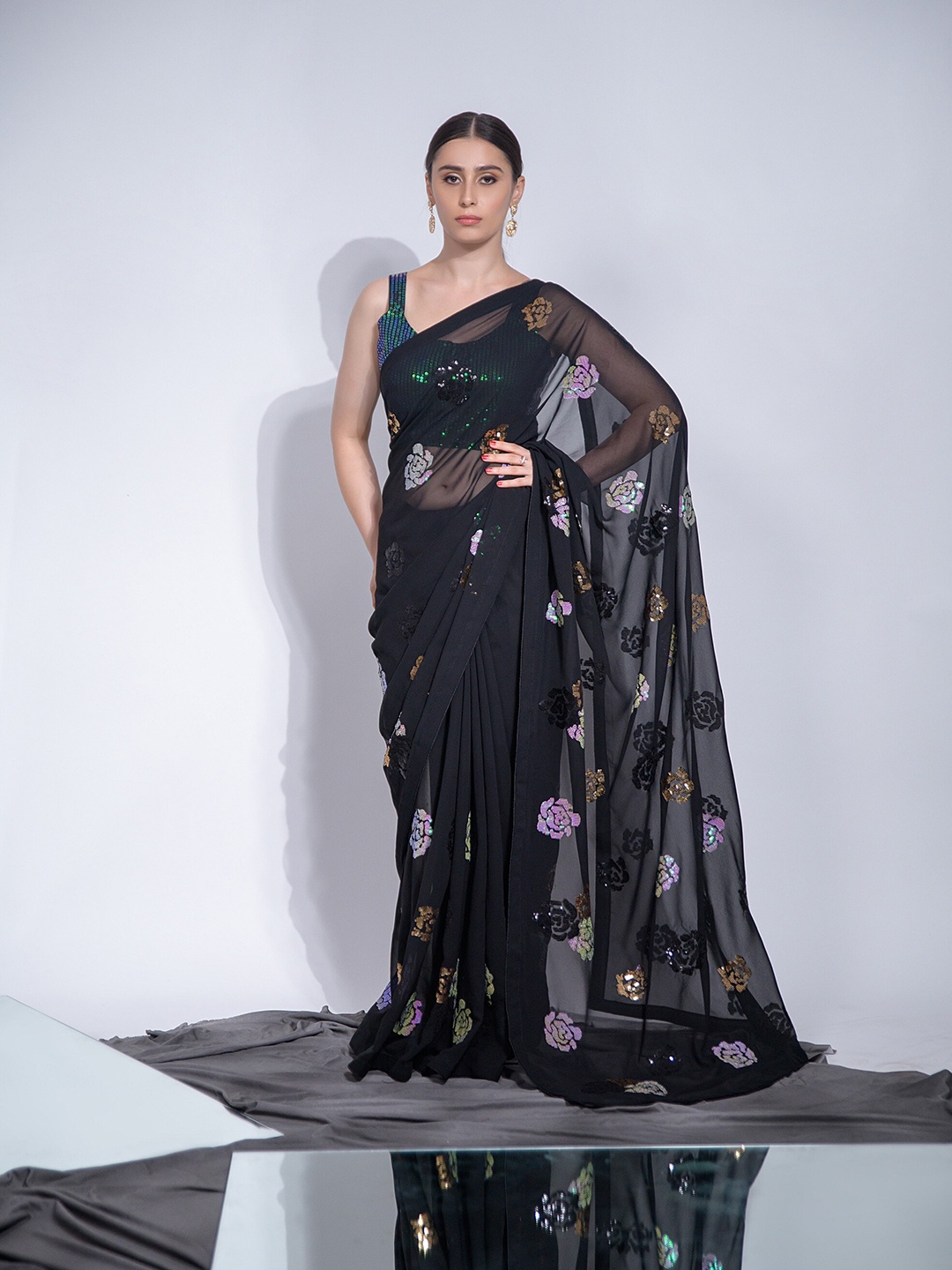 

CANIZZARO Floral Embellished Sequinned Pure Georgette Saree, Black