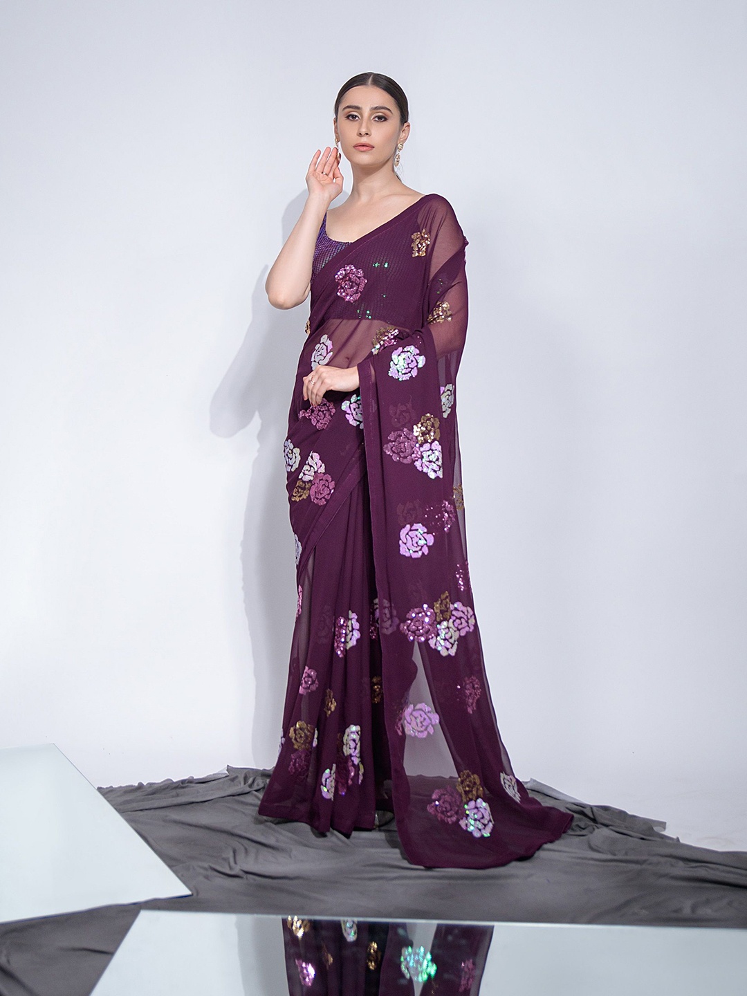 

CANIZZARO Floral Embellished Sequinned Pure Georgette Saree, Purple