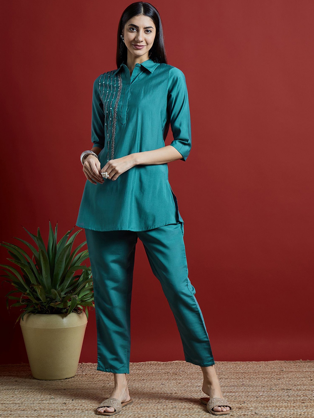 

Anouk Green Embroidered Mirrow Work Shirt Collar Tunic & Trouser