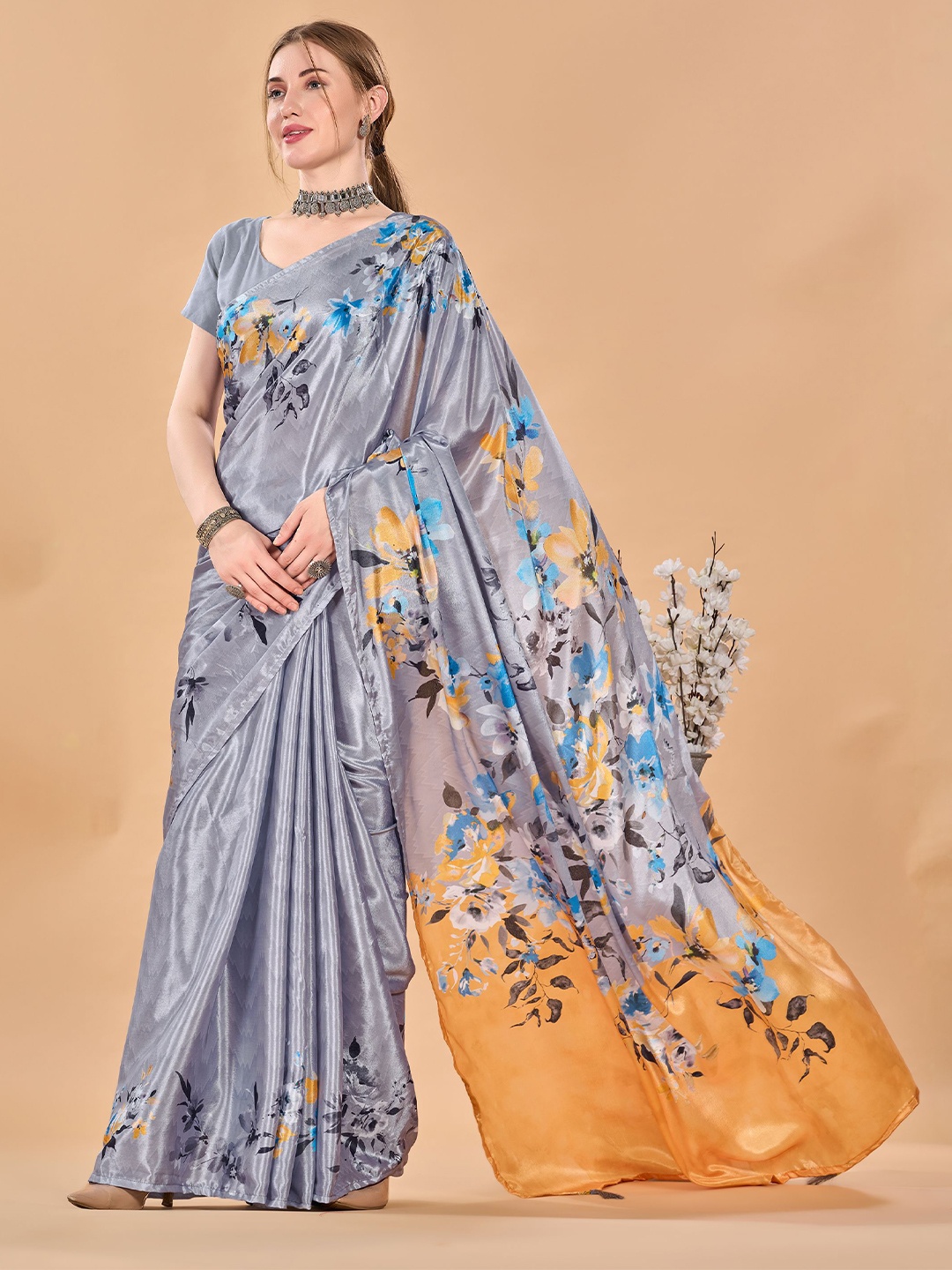 

VIRICA Digital Print Floral Saree, Grey