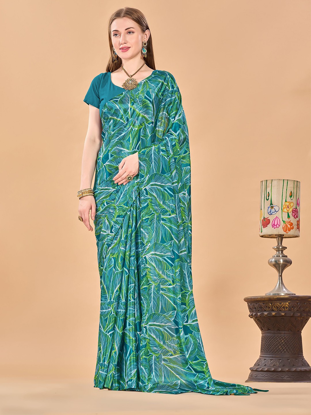 

VIRICA Digital Print Abstract Saree, Sea green