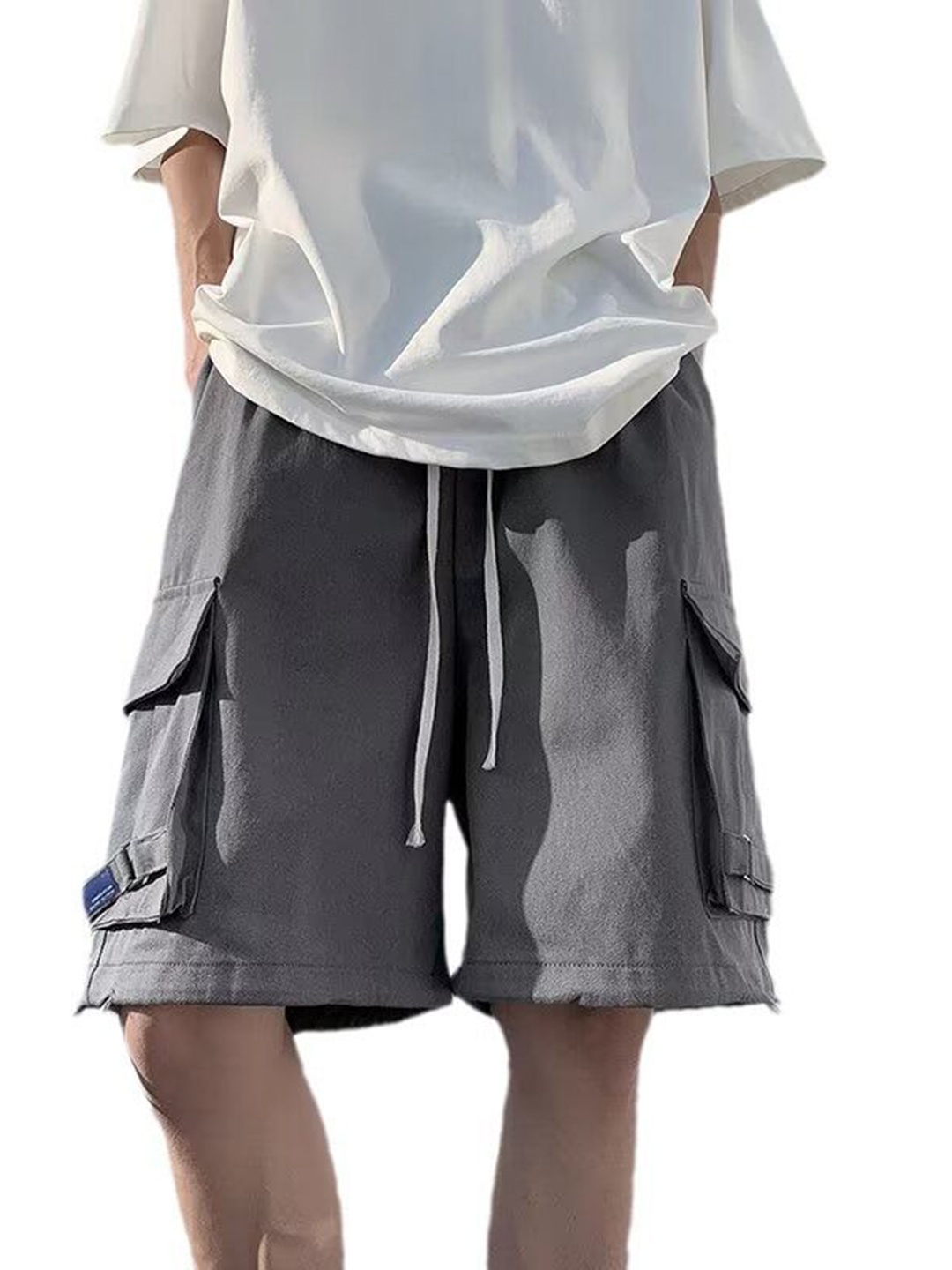 

StyleCast Men Grey Mid-Rise Cotton Cargo Shorts