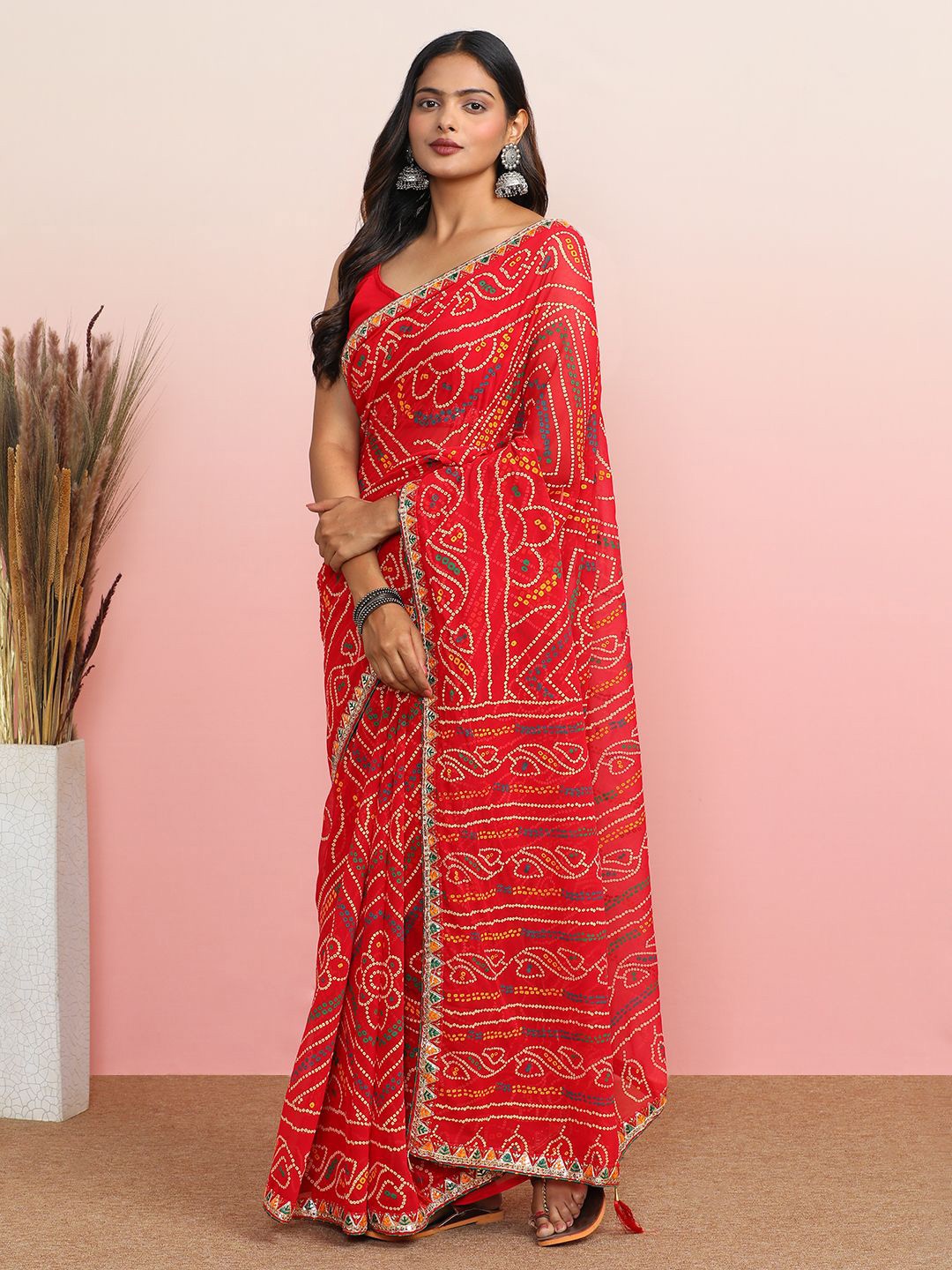 

MAHALASA Bandhani Embroidered Pure Georgette Bandhani Saree, Red