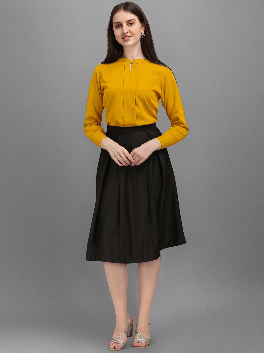 

Kinjo Mandarin Collar Cuffed Sleeves Pleated Casual Top With Skirt, Yellow