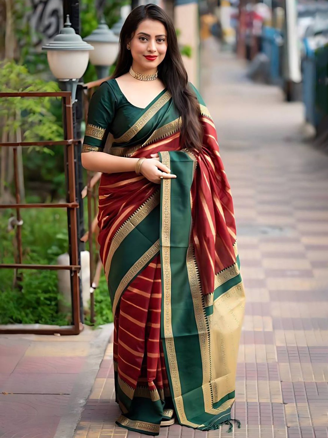 

KALINI Ethnic Motifs Zari Saree, Maroon