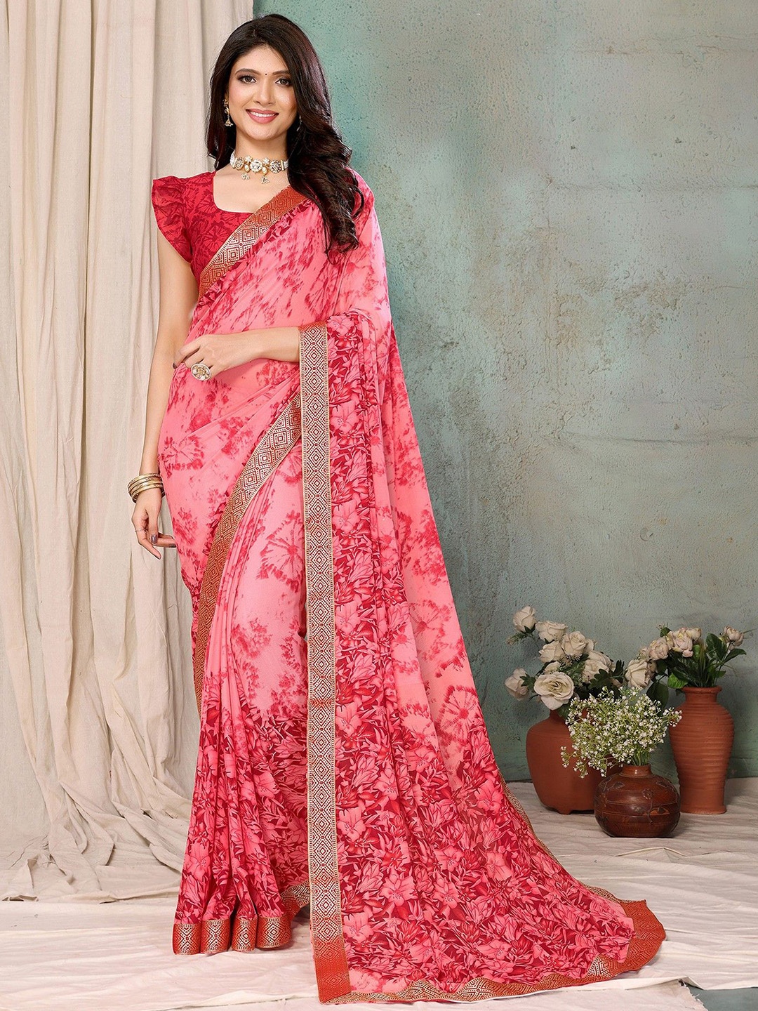 

KALINI Floral Printed Zari Saree, Peach