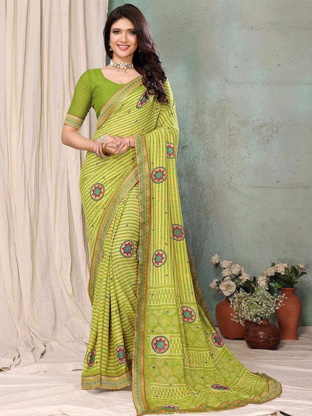 

KALINI Ethnic Motifs Zari Saree With Blouse Piece, Green