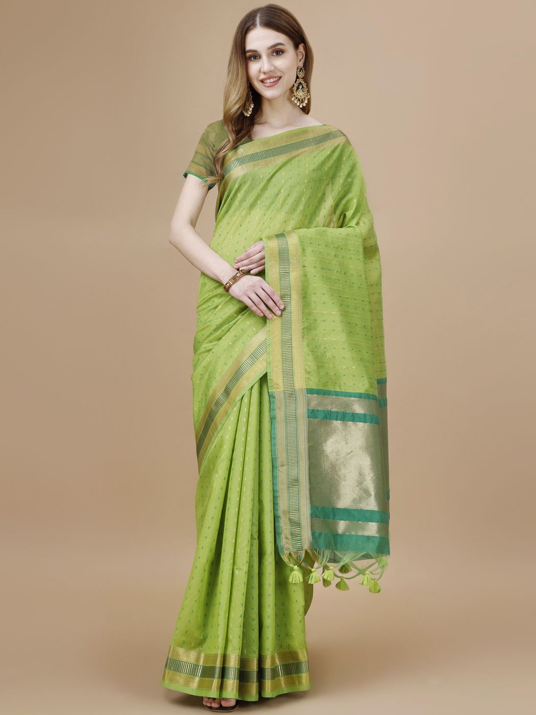 

MAGMINA Woven Design Zari Banarasi Saree, Green