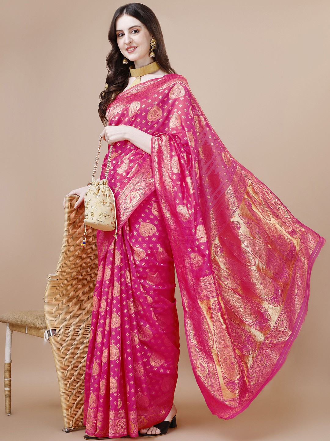 

MAGMINA Ethnic Motifs Zari Banarasi Saree, Pink