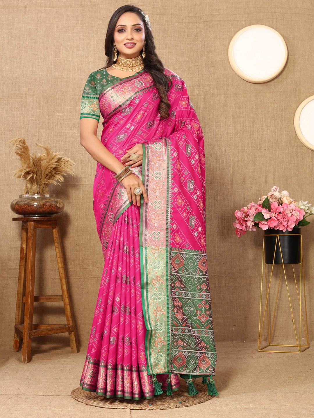 

Upalksh Ethnic Motifs Zari Pure Silk Patola Saree, Pink