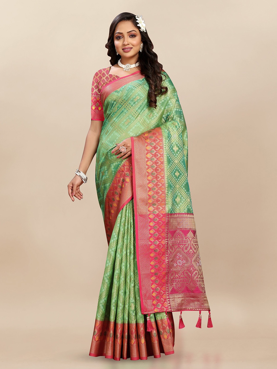 

Upalksh Woven Design Zari Organza Banarasi Saree, Lime green