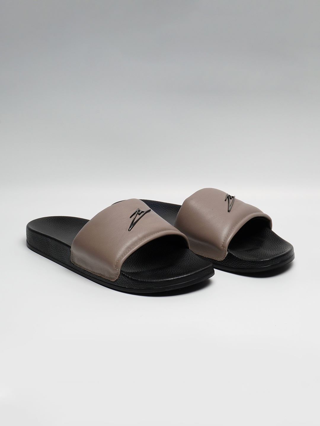 

ZEESH Men Printed Sliders, Beige