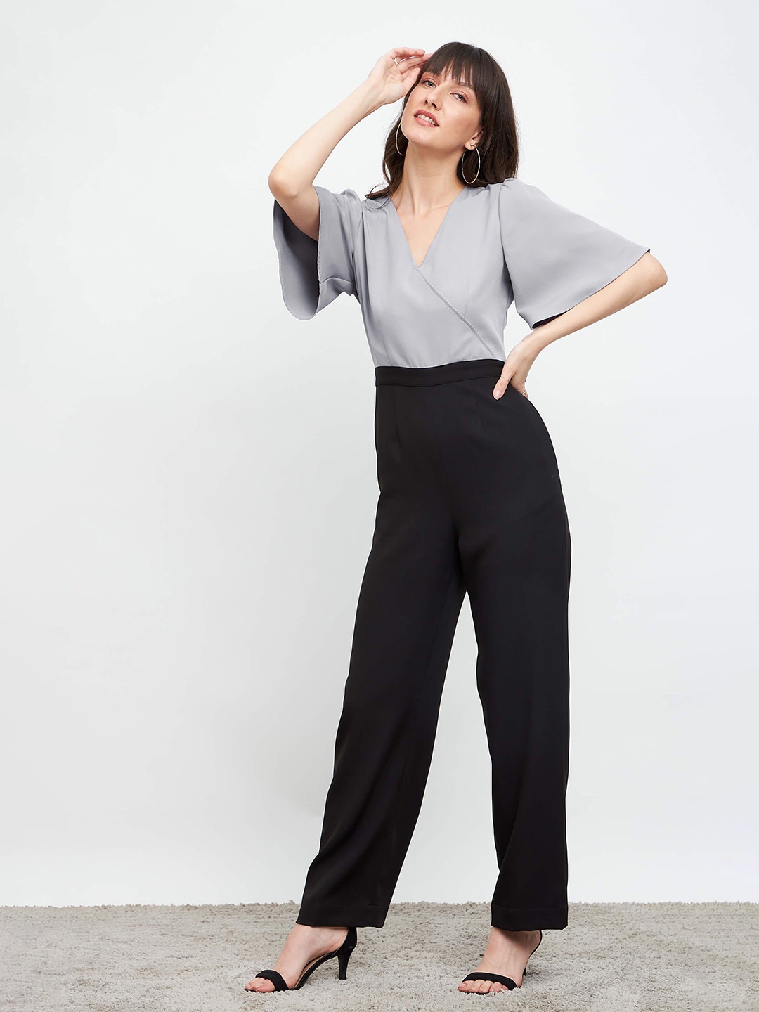 

SALT ATTIRE Colourblocked V-Neck Basic Jumpsuit, Grey
