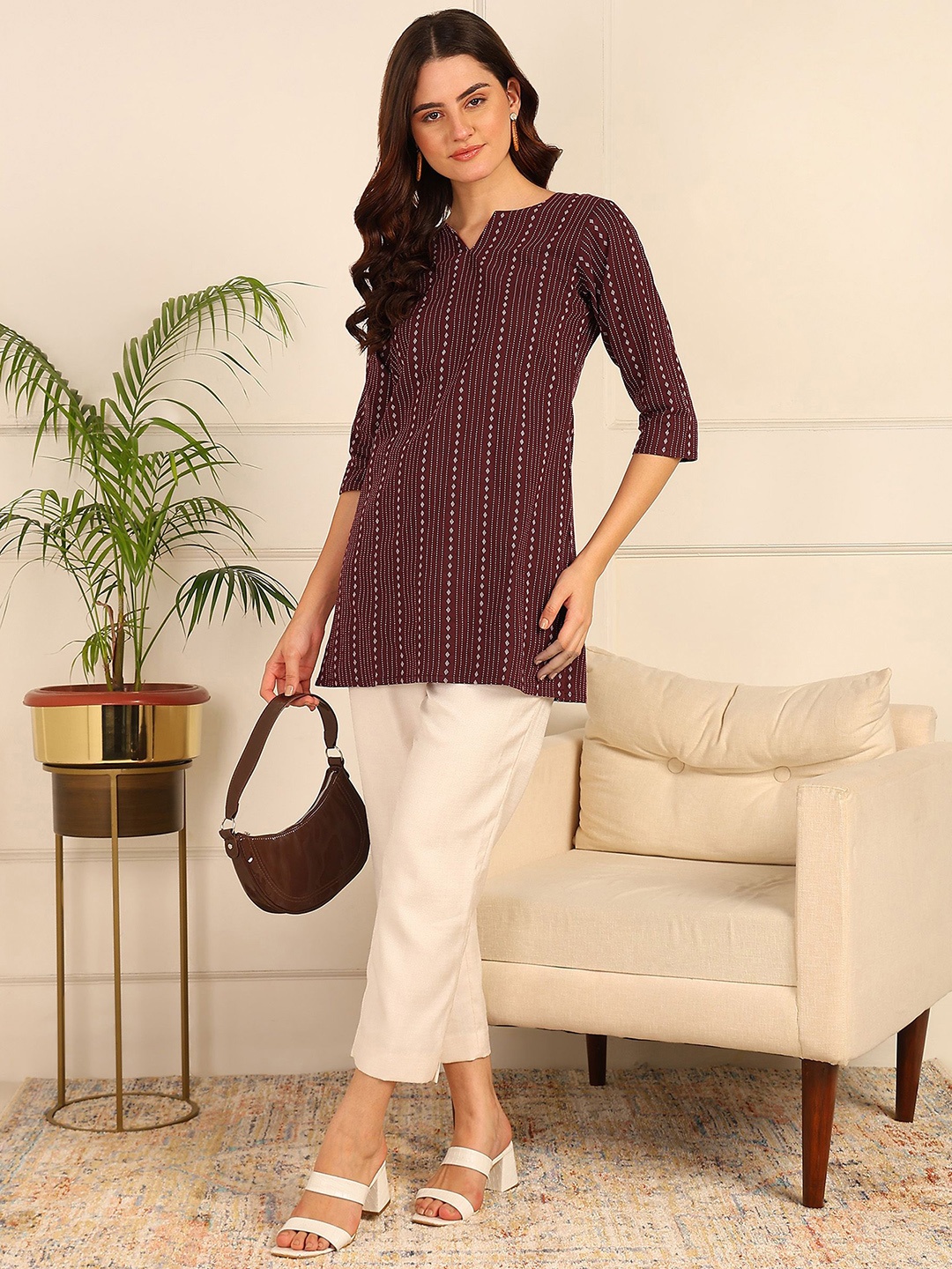 

DSK STUDIO Women Geometric Printed Pure Cotton Kurti, Maroon