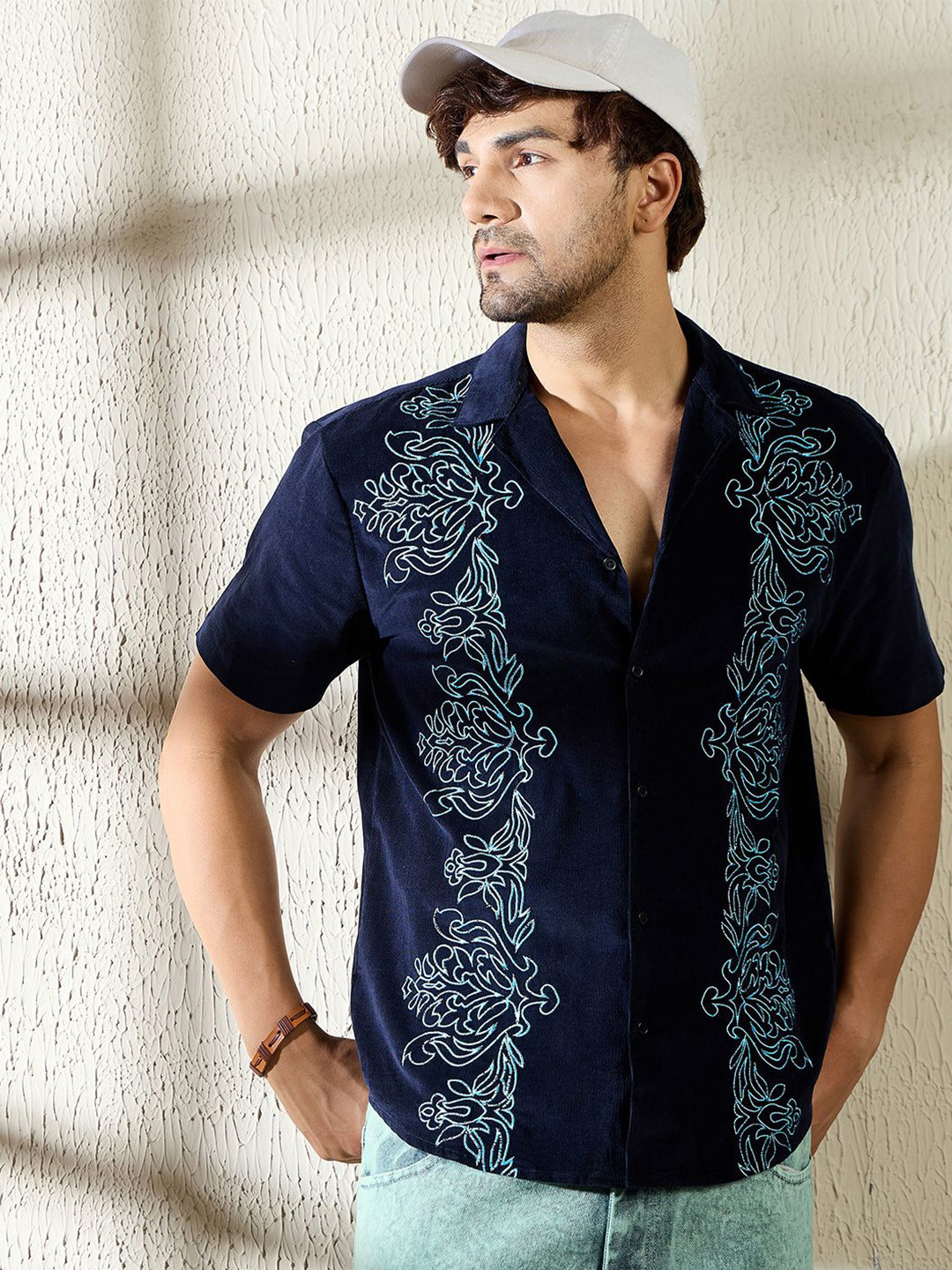 

FUGAZEE Men Floral Opaque Printed Casual Shirt, Navy blue