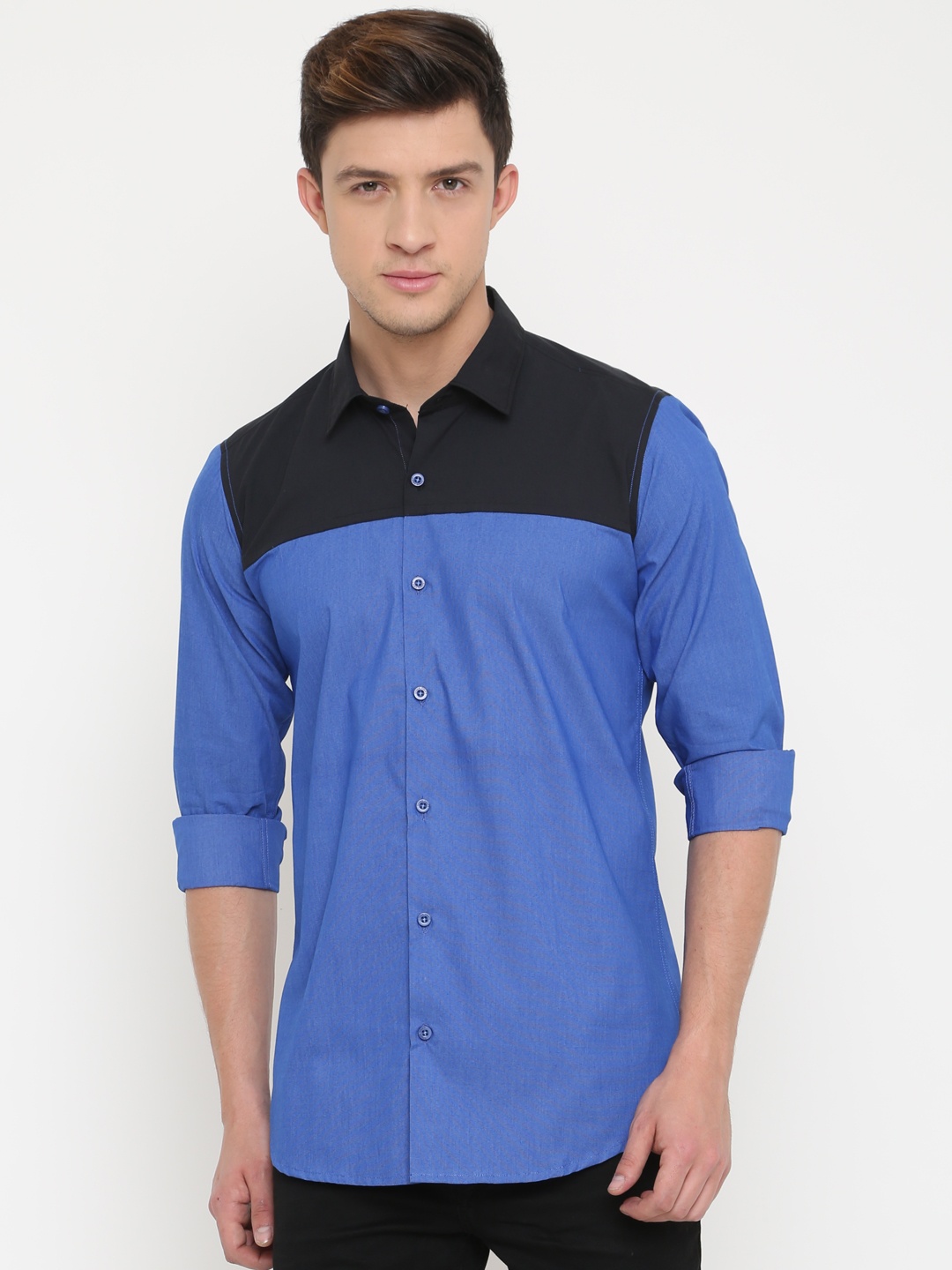 

Cross Court Men Blue & Black Slim Fit Colourblocked Casual Shirt