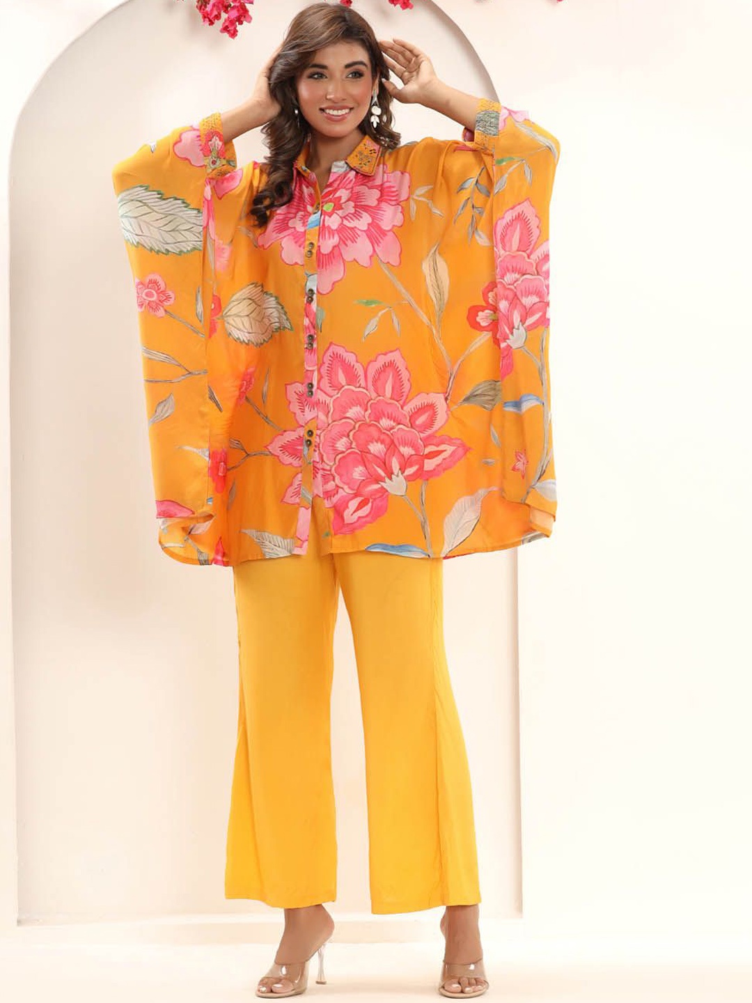 

Meena Bazaar Floral Printed Art Silk Kaftan Kurti With Trousers, Yellow