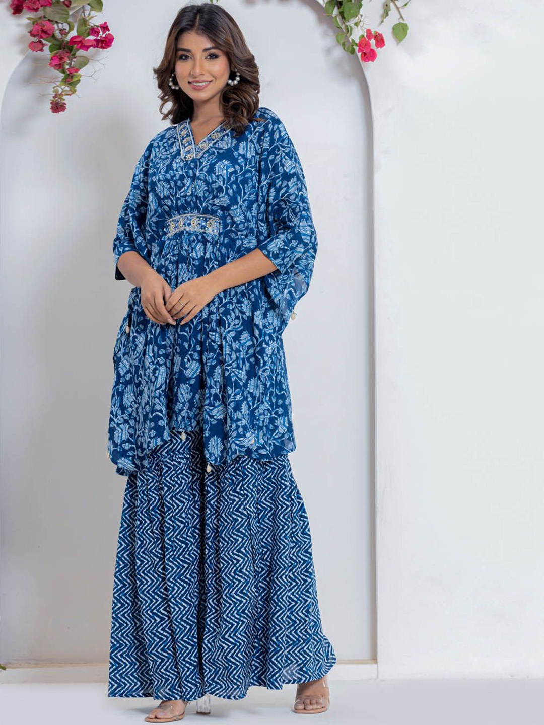 

Meena Bazaar Floral Printed Pleated Beads And Stones Kaftan Kurti With Sharara, Navy blue