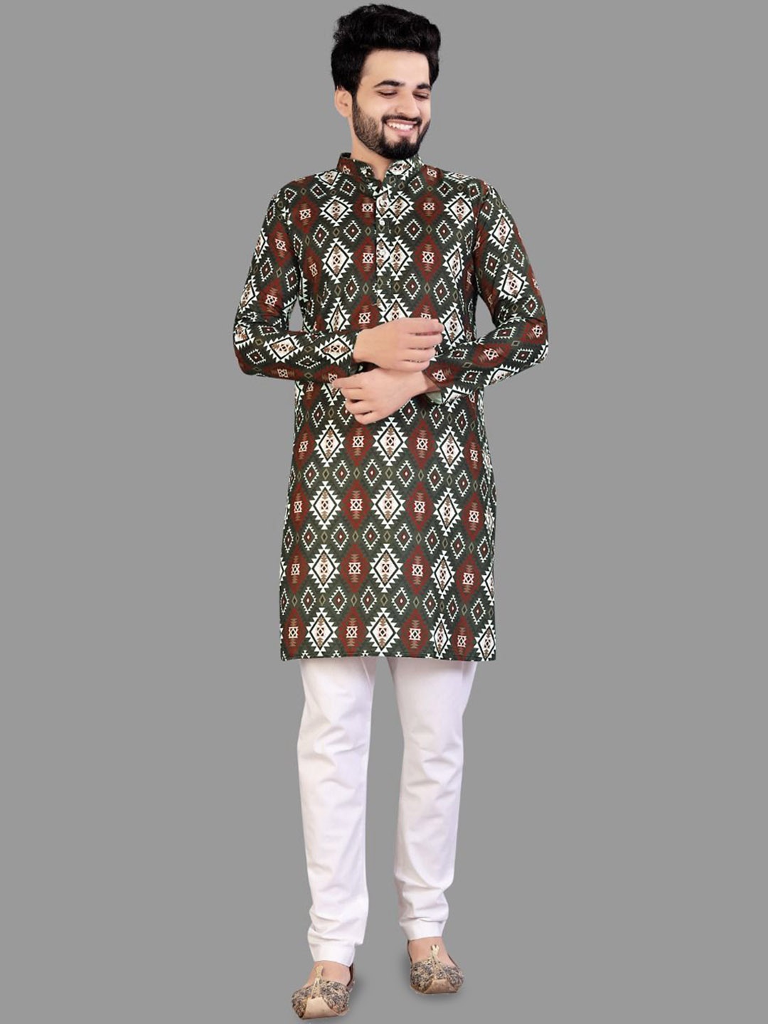 

IMAGO Geometric Printed Mandarin Collar Pure Cotton Straight Kurta, Maroon