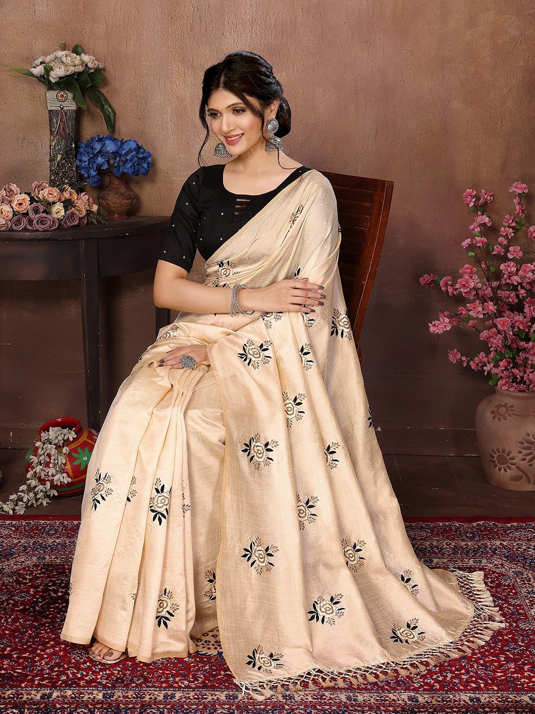 

KALINI Floral Embroidered Organza Saree, Cream
