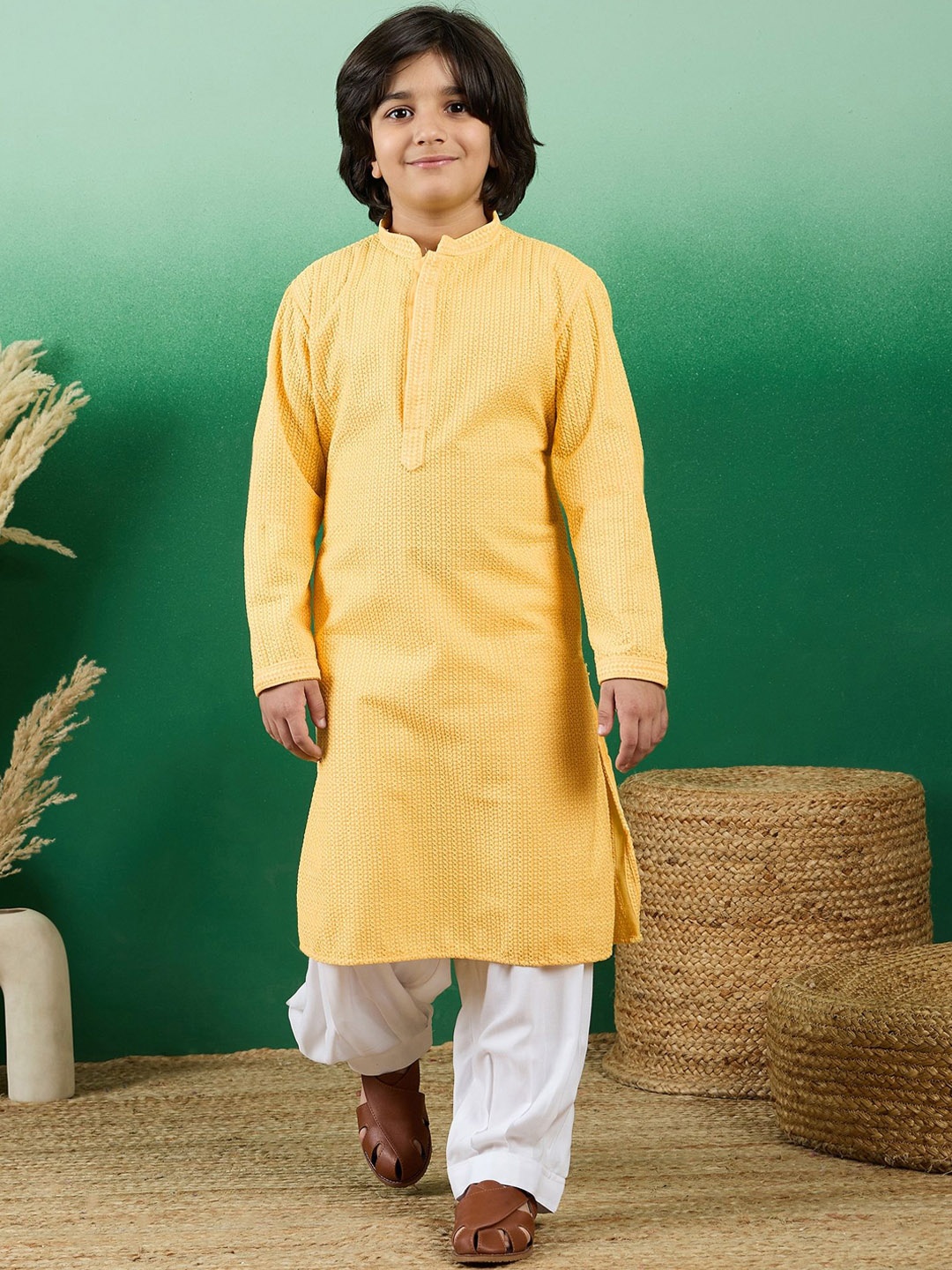 

Sangria Boys Yellow Geometric Embroidered Mandarin Collar Chikankari Cotton Straight Kurta