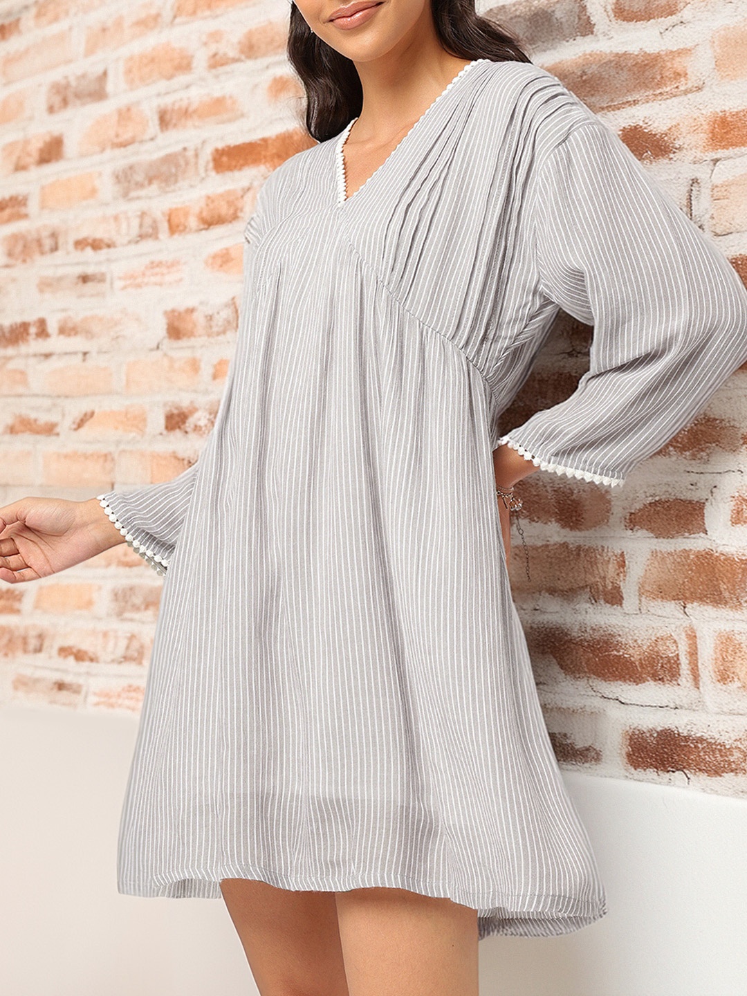 

DressBerry Vintage Stripes Lace Inserts Pleated Empire Dress, Grey