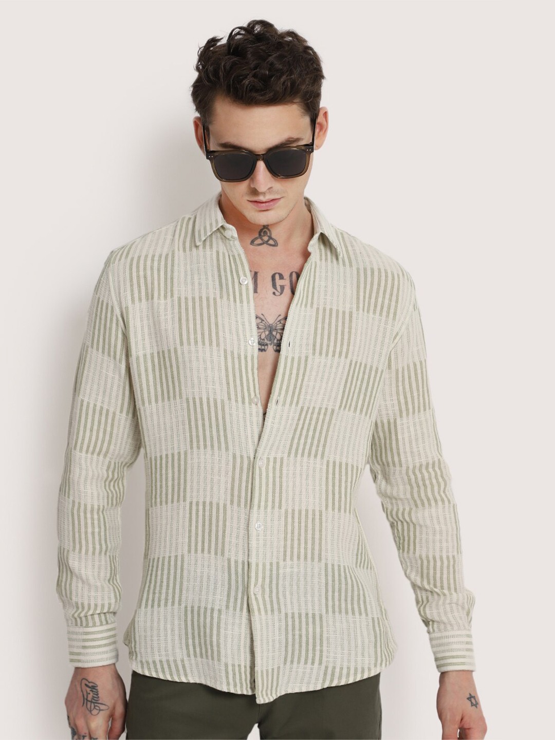 

Banana Club Men Classic Checker Textured Casual Shirt, Green