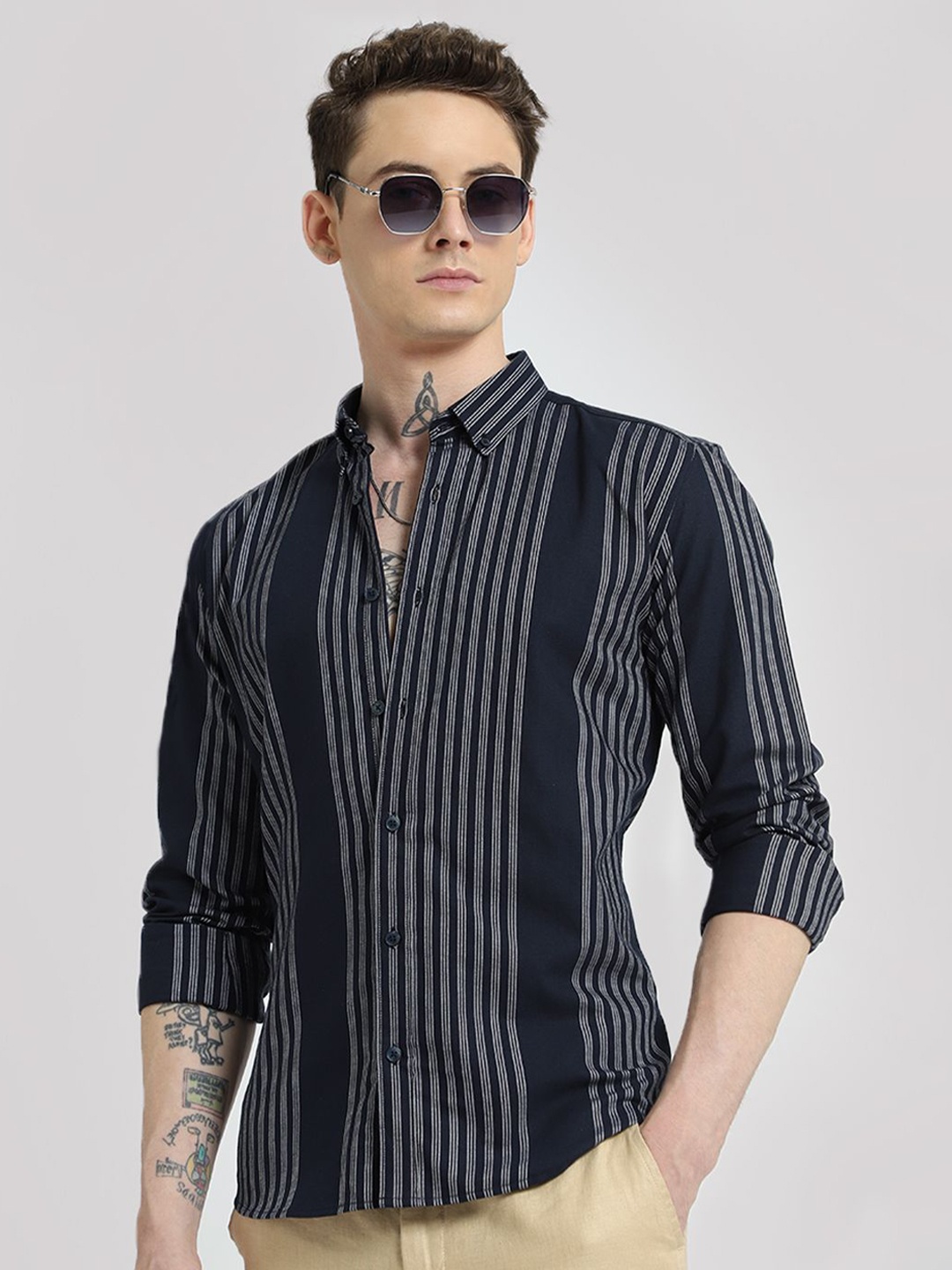 

Banana Club Men Classic Striped Casual Shirt, Black