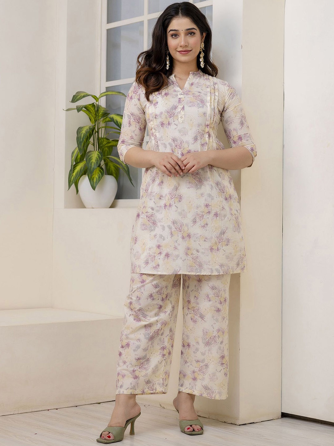 

Nayo Cream Floral Printed Mandarin Collar Pure Cotton Tunic With Trousers