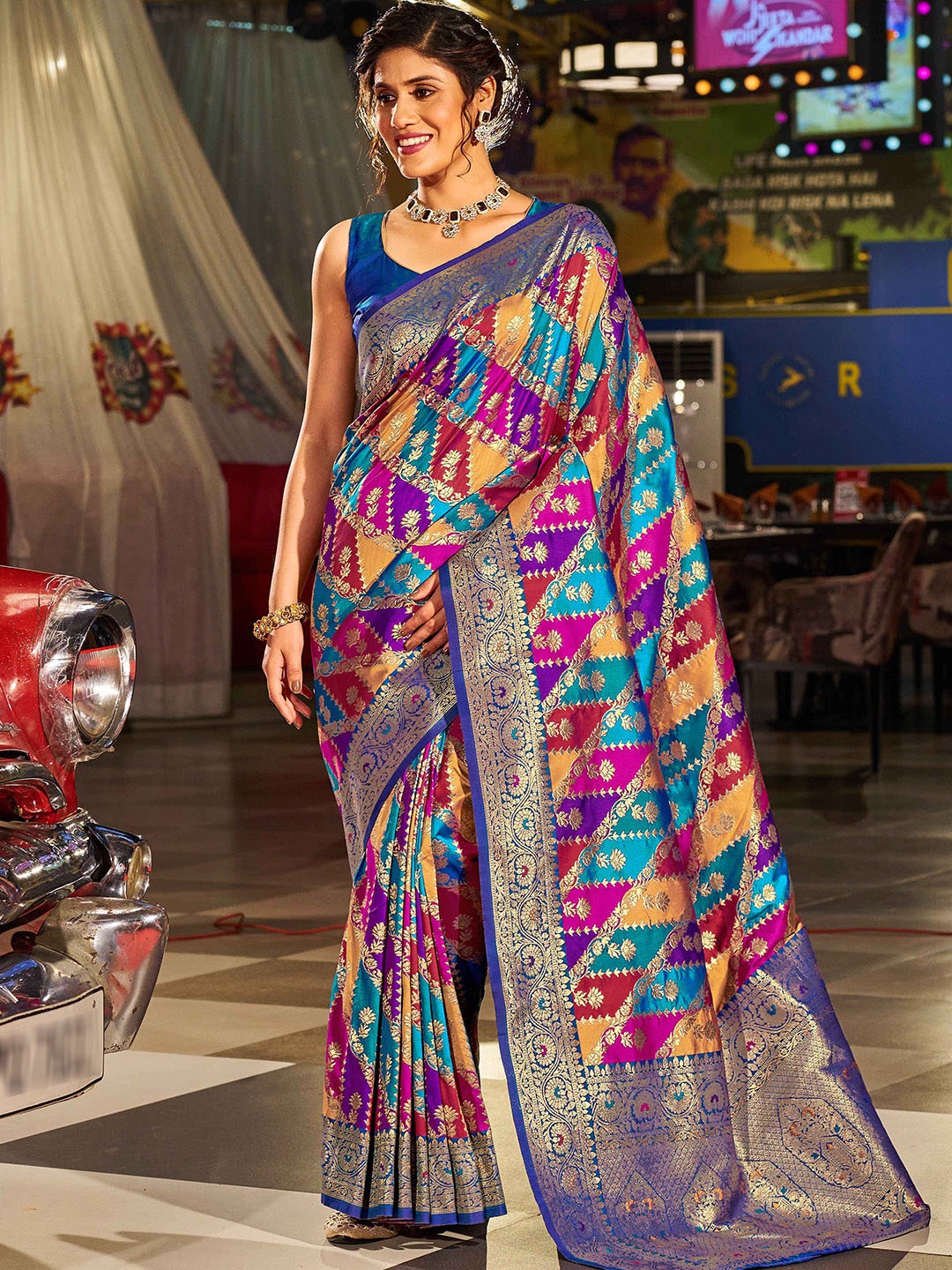 

KALINI Woven Design Saree, Blue